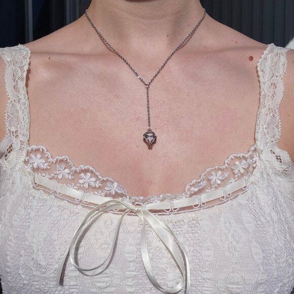 Elegant white pearl & silver rosary necklace - Picture 1 of 7